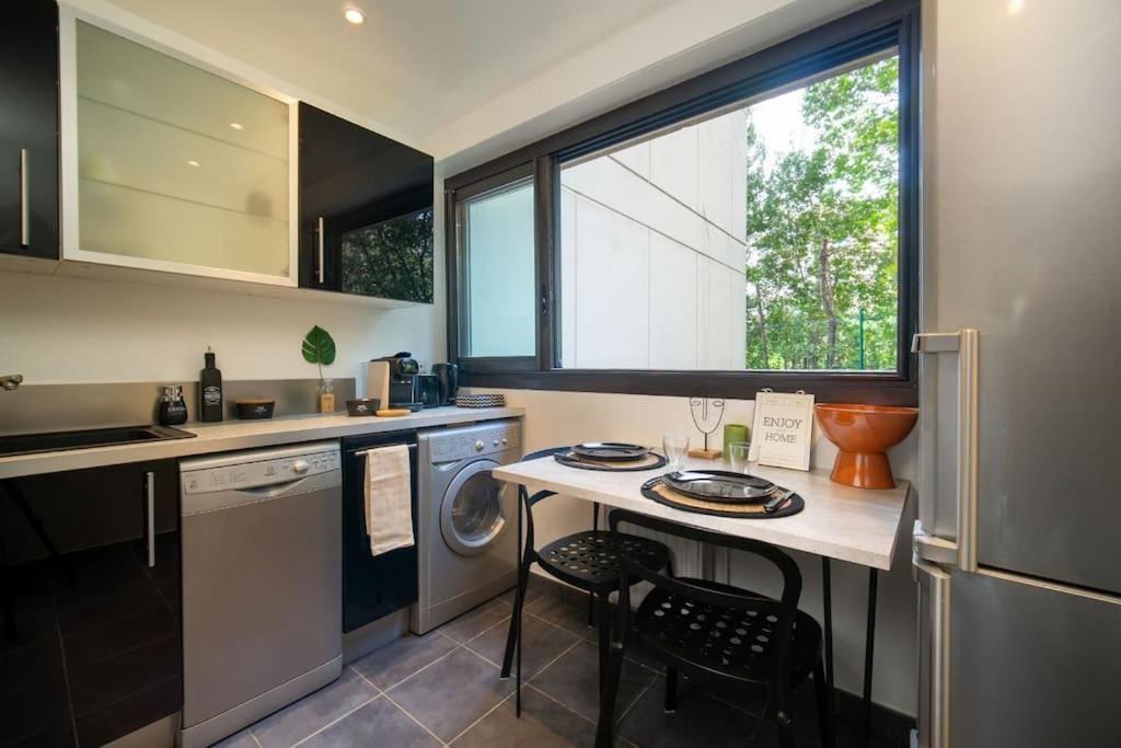 Air-Conditioned Apartment With Private Parking Marseille Exteriér fotografie